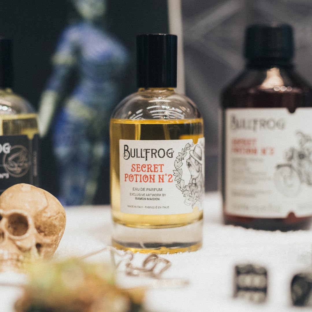 Bullfrog Eau De Parfum Secret Potion N.2 100ml - Perfumy dla mężczyzn - Nuty czarnego pieprzu, cynamonu, gałki muszkatołowej, drewna cedrowego, wetweru i drzewa sandałowego - Wyprodukowano we Włoszech