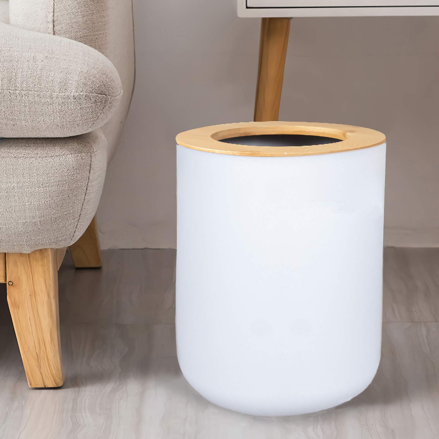 Set di accessori da bagno in bambù ecologico con dispenser di sapone, dispenser per lozioni, bidone della spazzatura, portaspazzolino, scopino per WC e portasapone