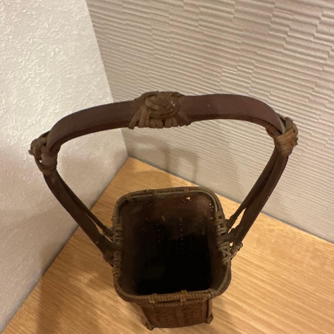 Amazon｜有馬籠 竹花入 花器 華道具 伝統竹芸 竹籠 花入 茶道｜花立