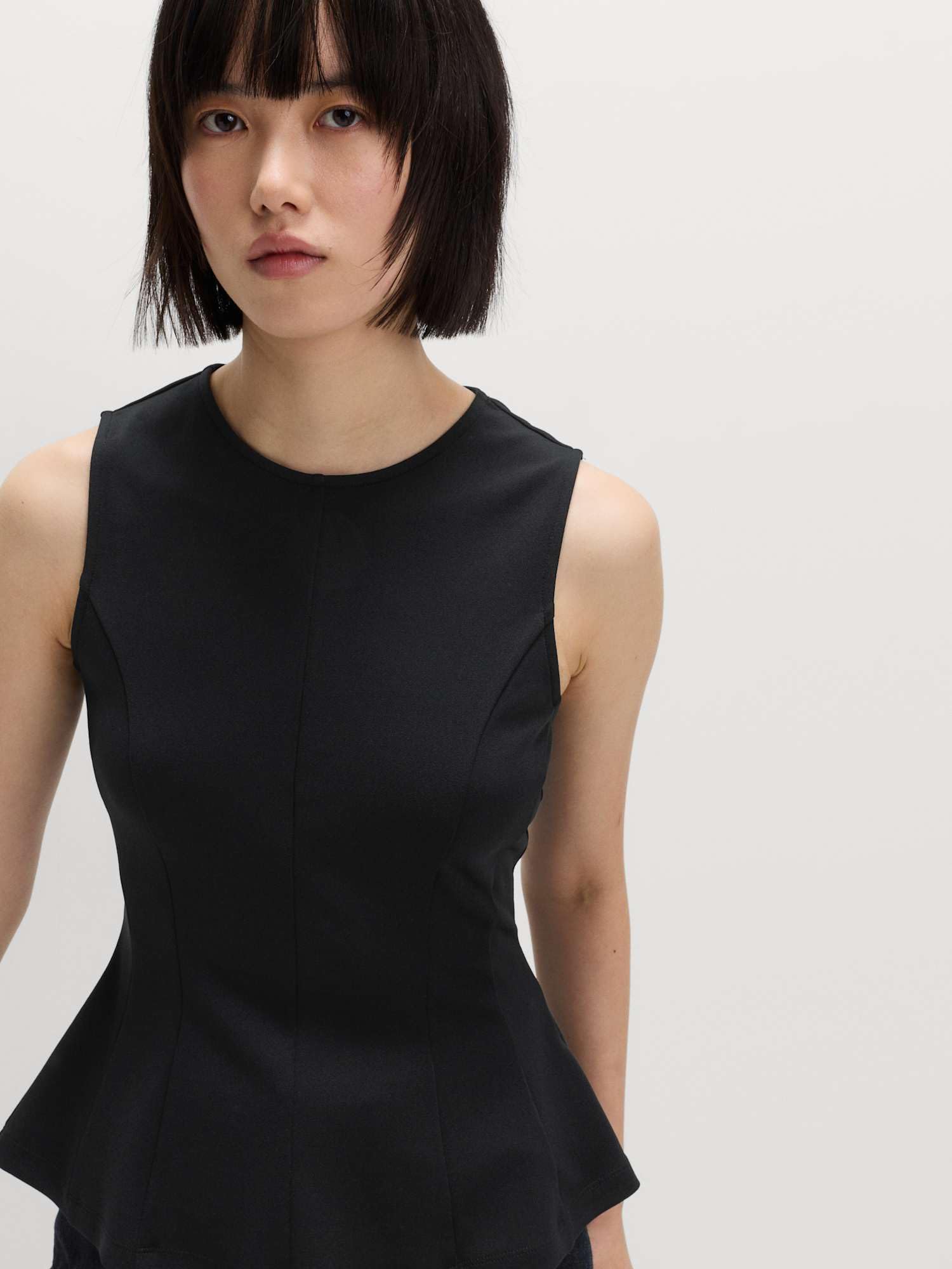 Marks & Spencer Haut Péplum sans Manches Ajusté Femme, avec Stretch