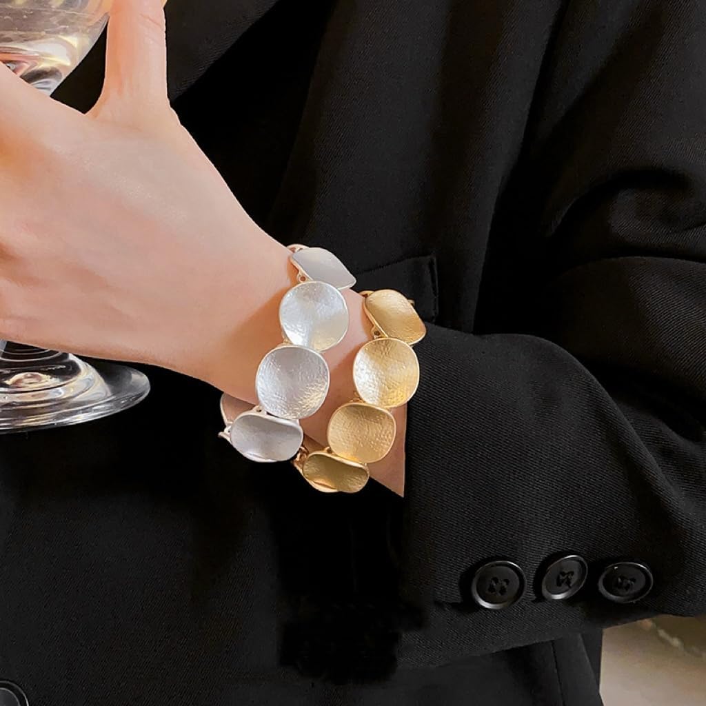 Retro Coin - Shaped Bracelet, Gold/Silver Tone Textured Hammered Bracelet/Gold/Silver Christian Faith Gift Bracelet for Women Men, Vintage Style Accessory for Daily Wear & Special Occasions - Image 6