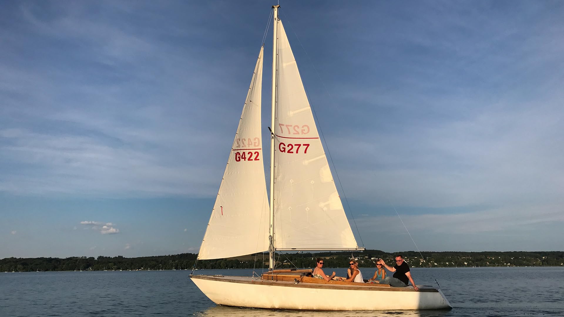 JOCHEN SCHWEIZER Geschenkgutschein: Sunset Sailing Utting am Ammersee