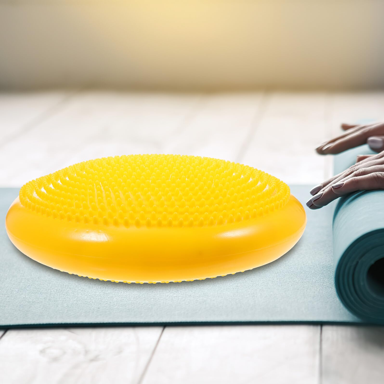 NOLITOY Aufblasbare Balance Disc Extra Dickes Wackelkissen mit Handpumpe zur Kernstärkung und Rückenentlastung Ergonomisches Sitzkissen für Therapie und Zufällige Farbe Zufällige Farbe
