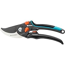 GARDENA 8905, Two step adjustable Bypass Pruners with safety lock, For pruning and cutting flowers or branches, Made In Germany