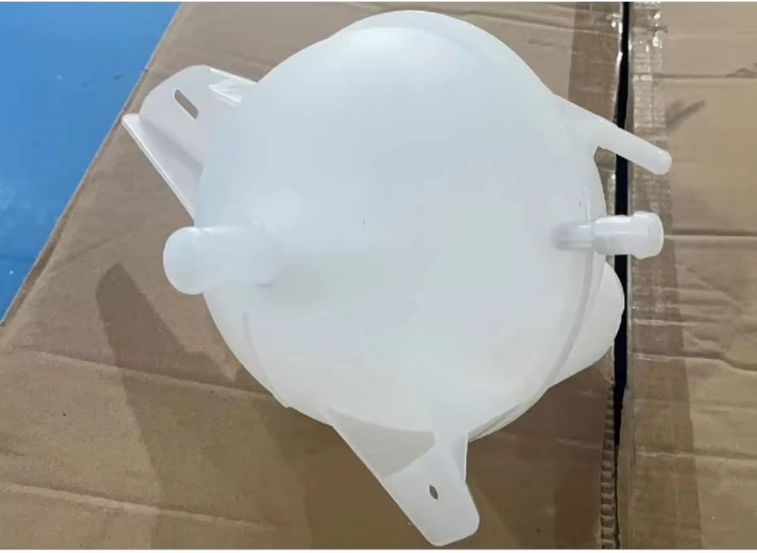 Coolant Radiator Tanks Compatible with for Transit Mk8 BK218K218AG Engine Coolant Overflow Recovery Expansion Tank Reservoir Bottle with Cap Radiators Parts