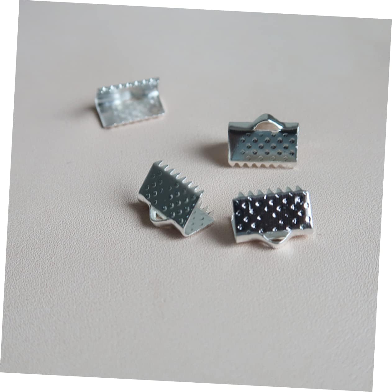 100pcs DIY Jewelry Making Tube Fold Over Cord Ends Crimp Plated Ribbon Ends Fastener Clasps for Chokers Necklaces Bracelets