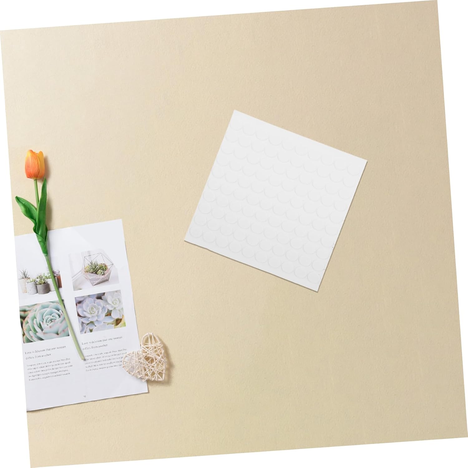 SEWACC 500Pcs Removable Double Sided Adhesive Dots Transparent Round Nano Tape for Crafts Posters Strong Acrylic Adhesive Traceless Clear Mounting