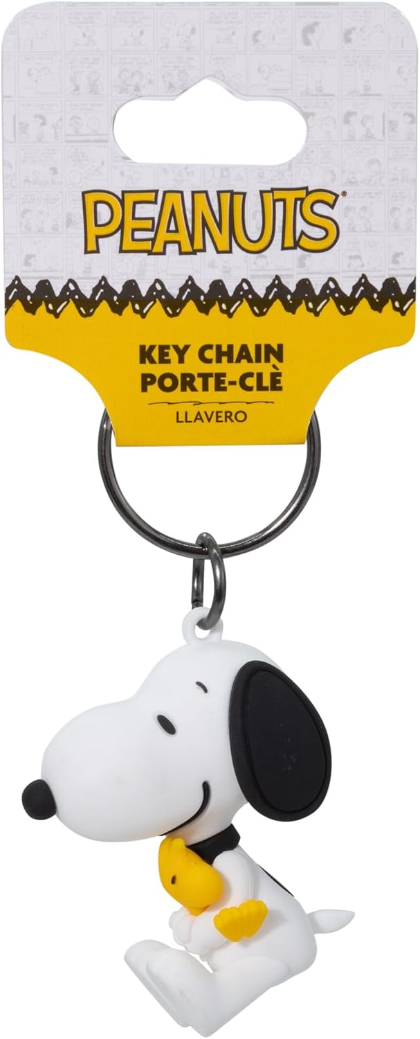 Plasticolor 004630R01 Peanuts Snoopy Holding Woodstock 3-Dimensional PVC Key Chain - Image 4