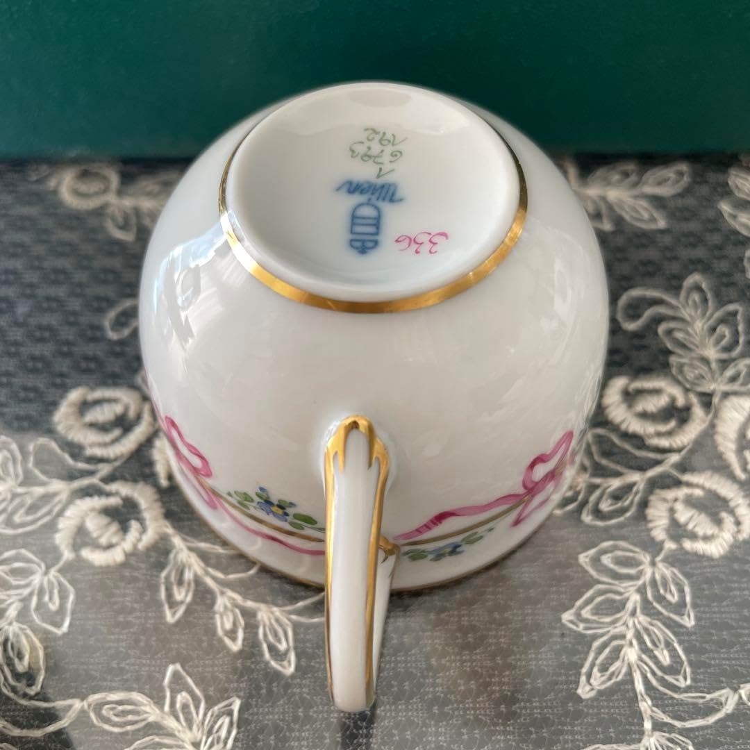 大倉陶園 白磁デミタスカップ&ソーサー箱つき（ゴールドライン