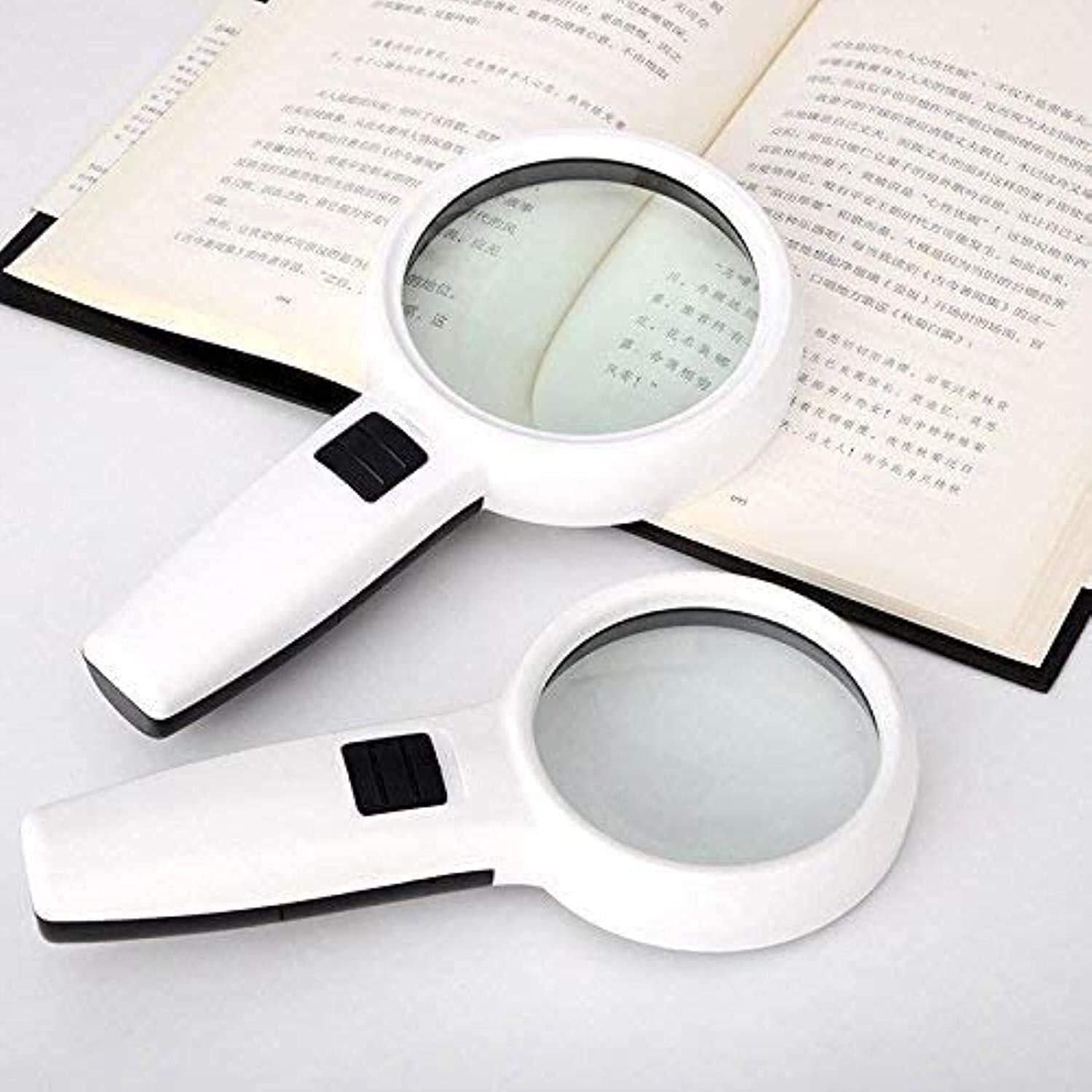 アンティーク コンパクト虫眼鏡 Amazon.co.jp: 虫眼鏡 LED 照明 30 回読む古いアンティーク虫眼鏡