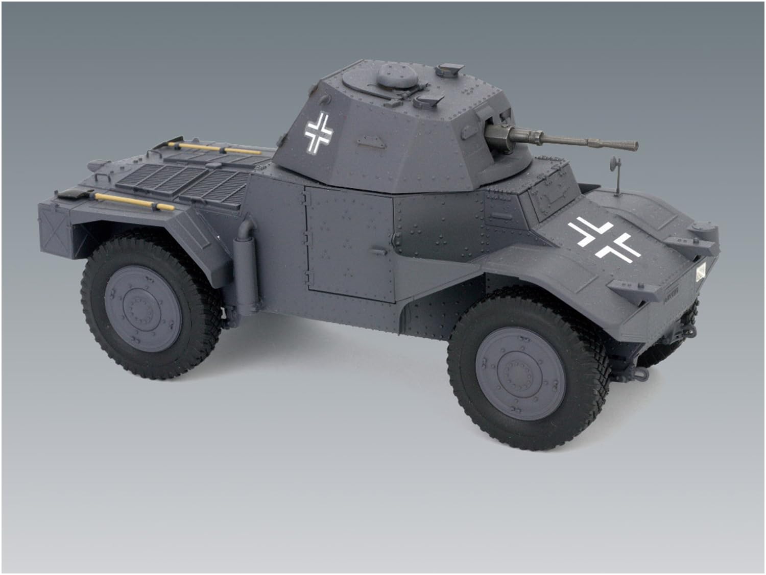 ICM 1/35 Panzerspahwagen P 204 (f), WWII German Armoured Vehicle # 35374 - Plastic Model Kit: Amazon.de: Toys