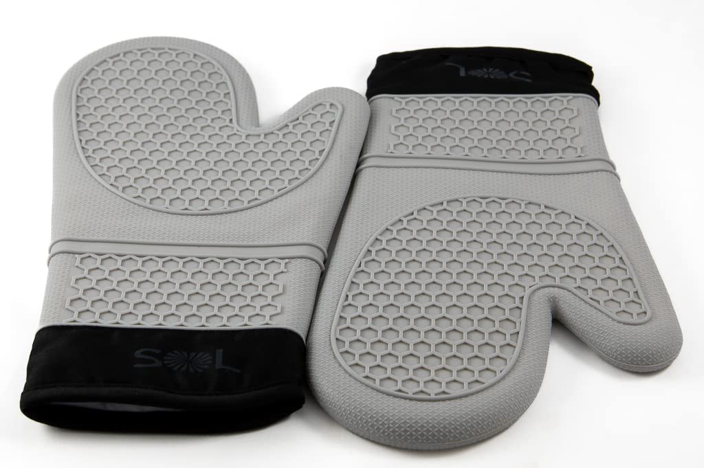 SOL - Heat-Resistant Cooking Utensils Set of 2 Oven Gloves Potholders with Quilted Liner Heat Resistant Silicone Shell Kitchen Oven Mitts for Cooking, BBQ, Hot Pot,Waterproof