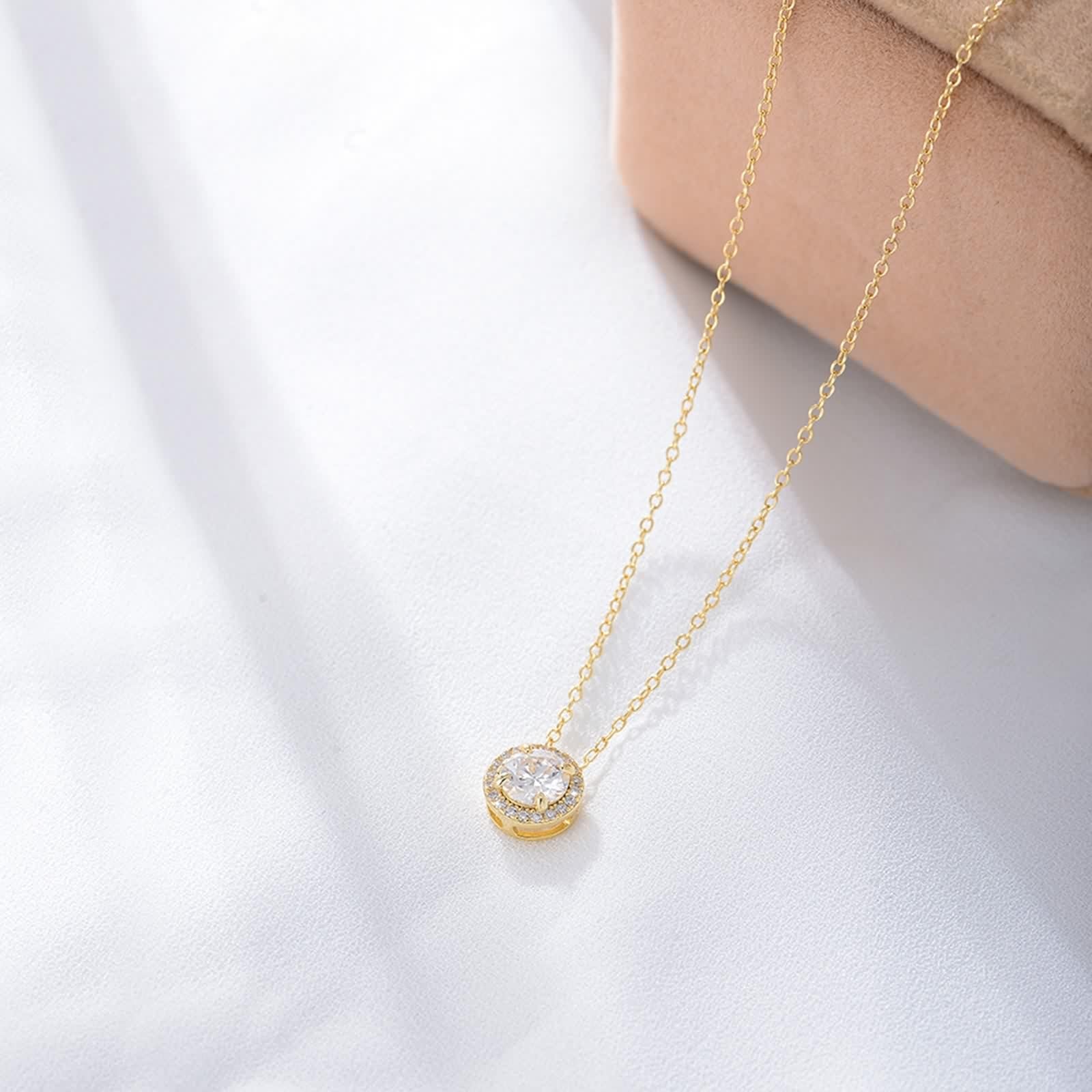 Damski naszyjnik z moissanitem, naszyjnik z wisiorkiem z łańcuszkiem 9K/14K żółte złoto / 18K Halo 40+5 cm długi