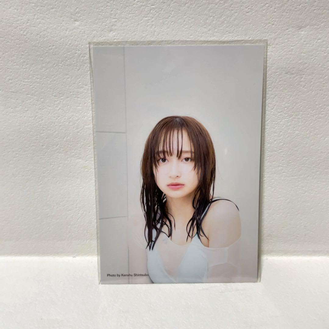 Amazon.co.jp: ランダムポストカード2枚 日向坂46 影山優佳1st写真集  