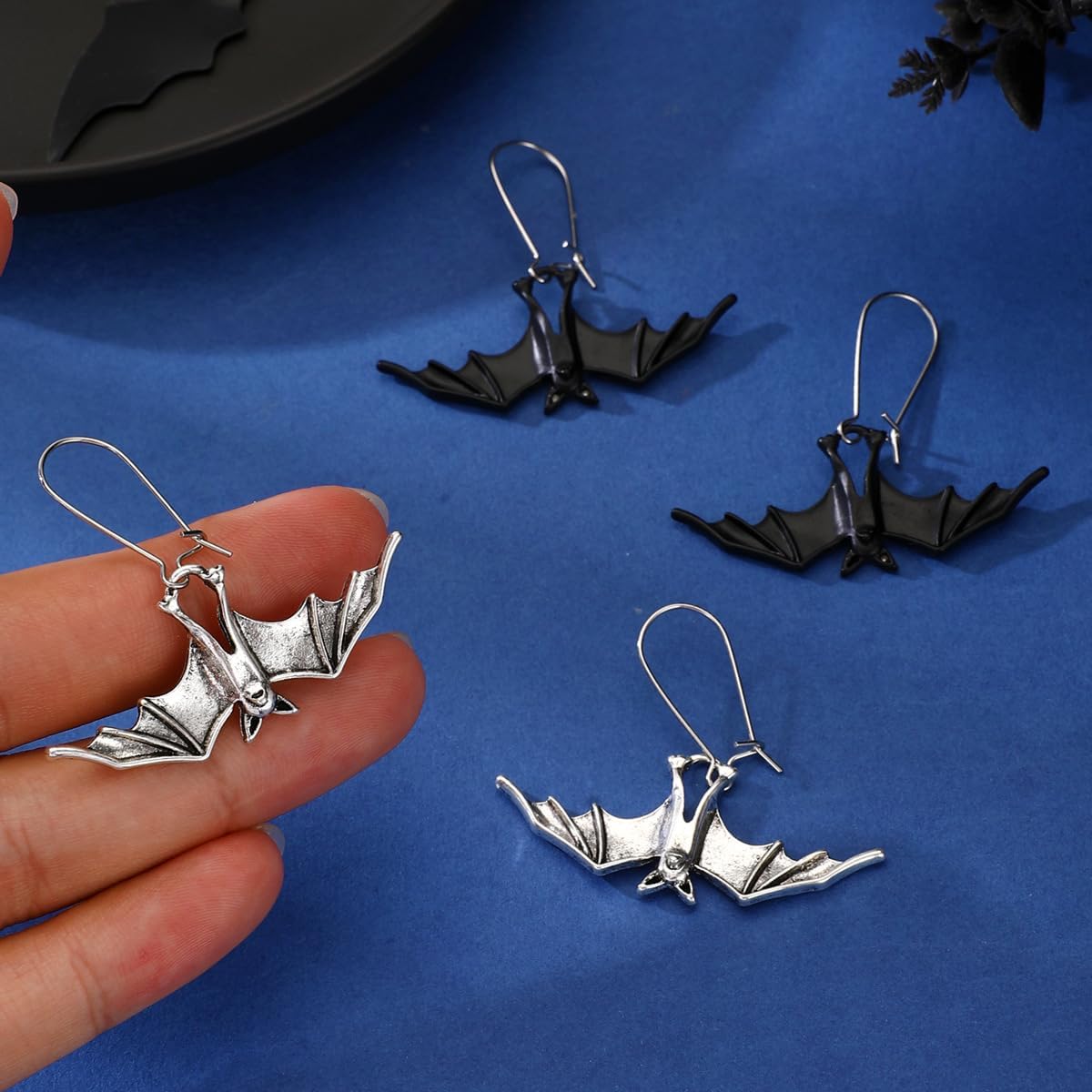 Punk Bat Earrings for Women and Men Hanging Upside Down Gothic Bat Dangle Earrings Halloween Cosplay Party Jewelry - Image 4