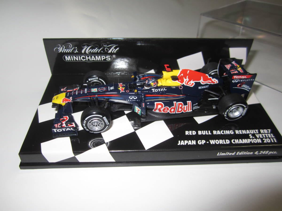 1/43 PMAレッドブルRB7S.ベッテル 日本GPチャンピオン Amazon | ミニチャンプス 1/43 レッドブル RB7 S.ベッテル 日本