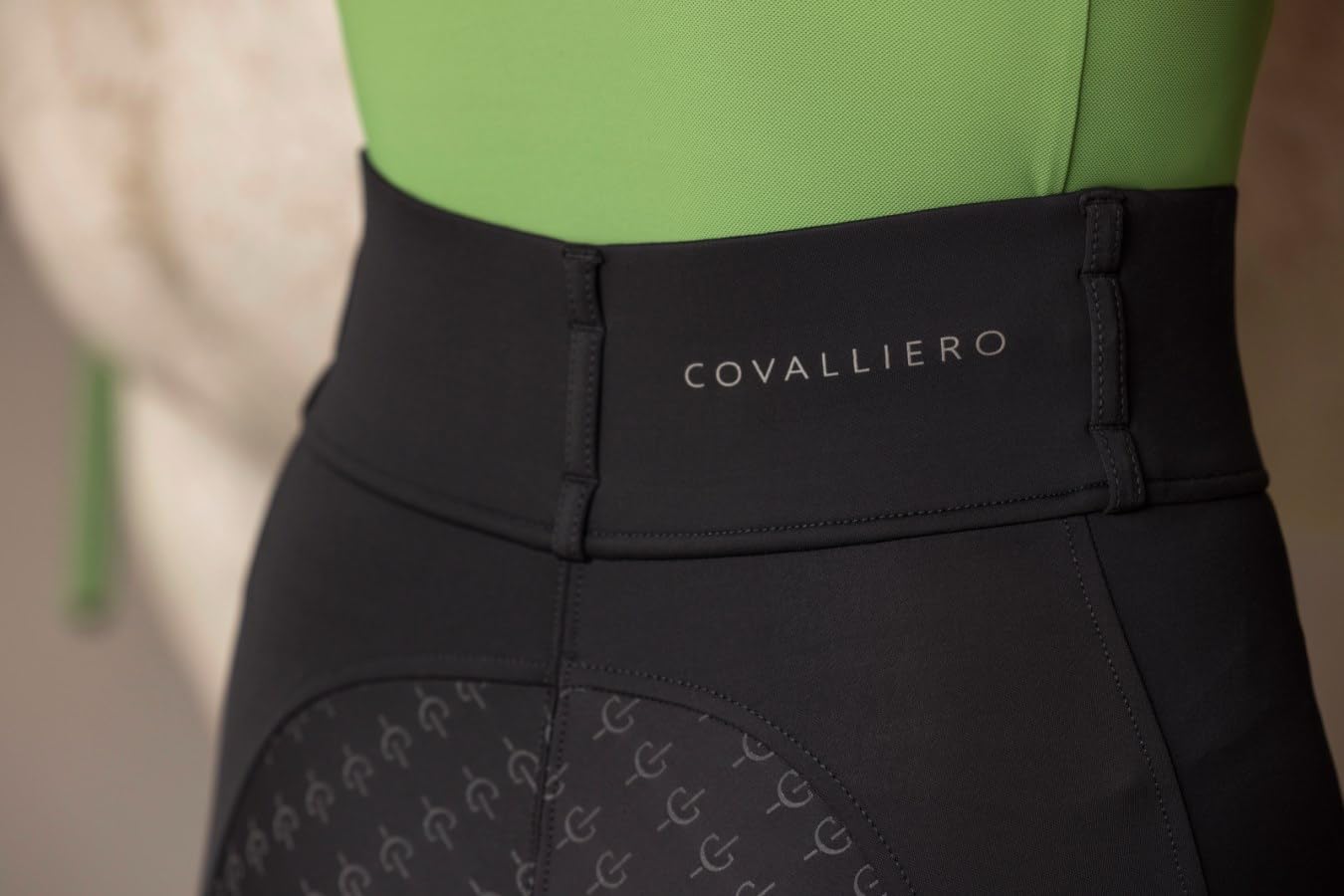 Covalliero Damen Reitleggings Riding Tights Compression Black FS 2025