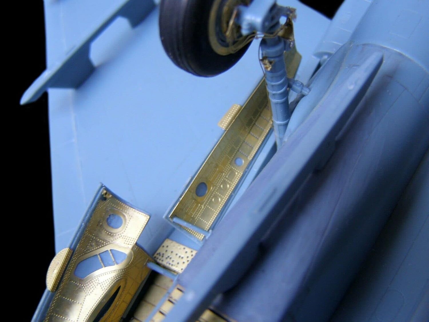 MD4838-1/48 - Su-27. Landing Gears (Academy)