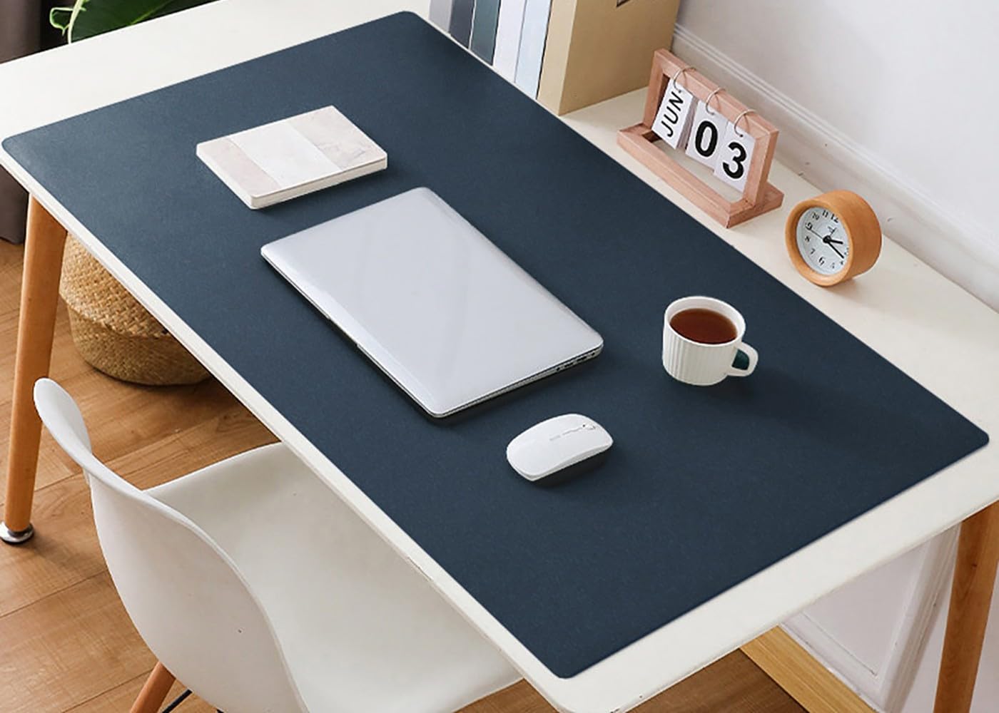 Tappetino da scrivania in similpelle, Tappetino grande antiscivolo per tastiera e mouse,Sottomano impermeabile, Protezione liscia per scrivania per laptop(DarkBlue,140x70cm)