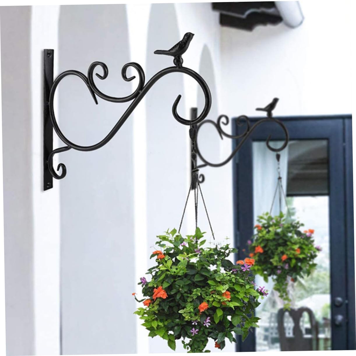 Elegant Iron Hanging Planter Bracket for Wall Plant Holder for Kitchen Garden Decor