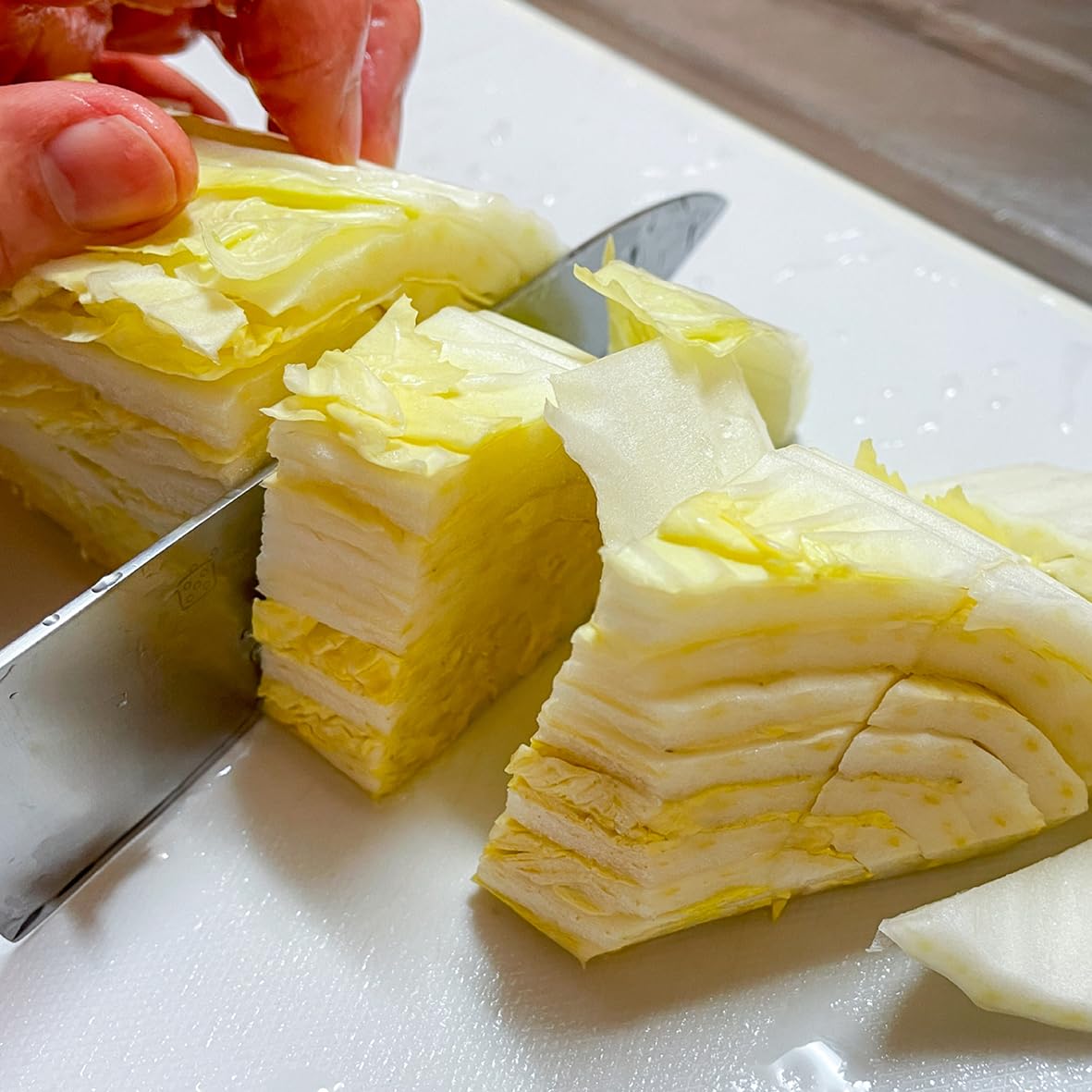 白菜様 ジュン4枚セット Amazon.co.jp: 国内産 白菜 1/4カット 350g : 食品・飲料・お酒