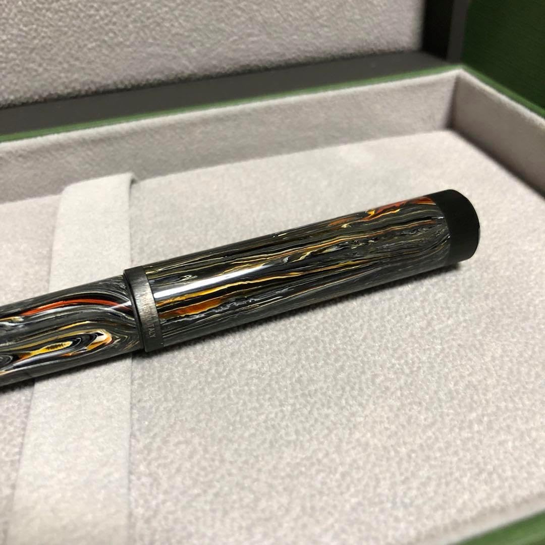 300本限定 モンテグラッパ 万年筆 ゼロ メテオシャワー ニブF ミア