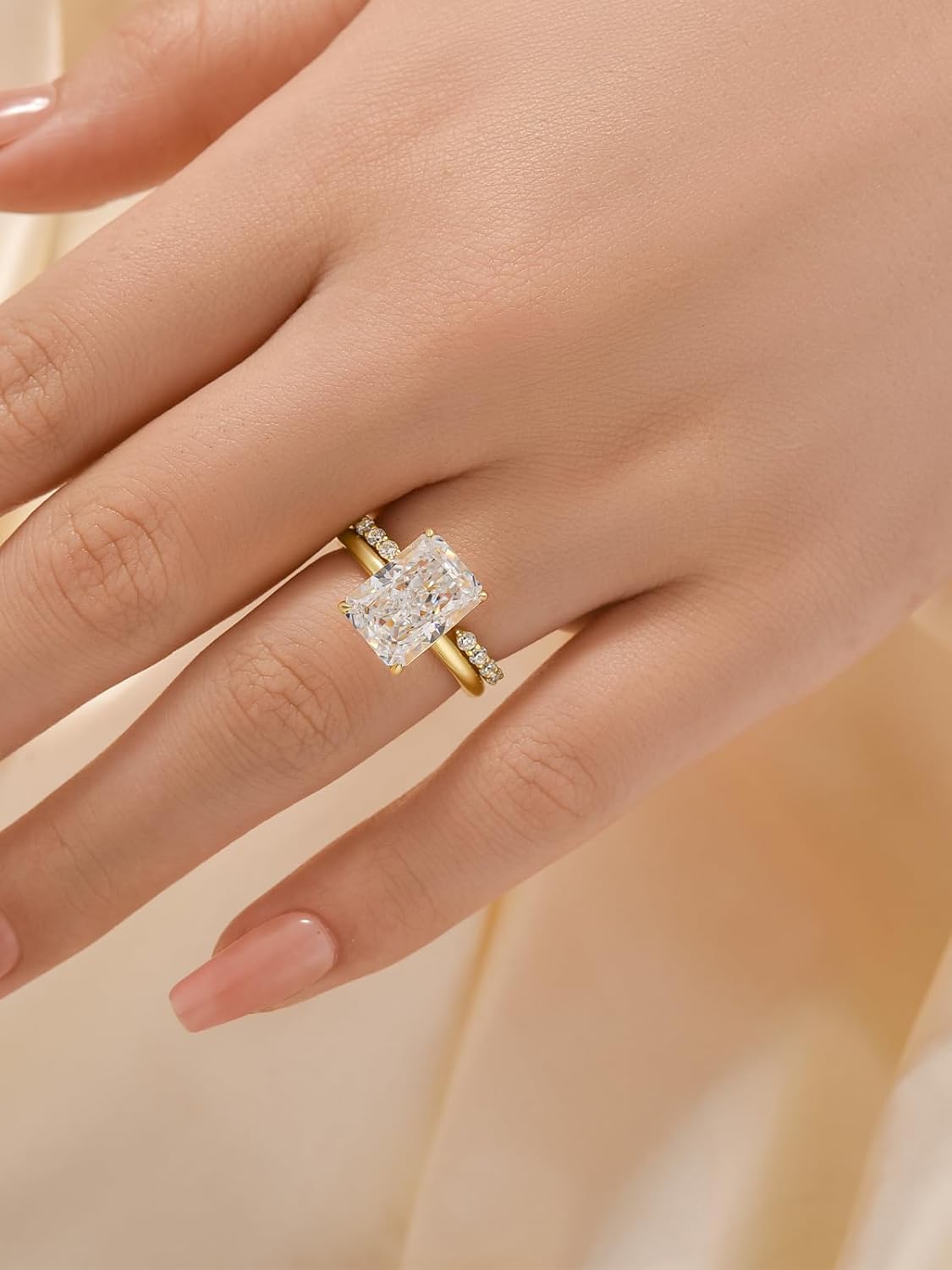 4.5CT Radiant Cut Engagement Ring Set for Women, S925 Silver 2-Piece 5A Cubic Zirconia Bridal Wedding Ring Set