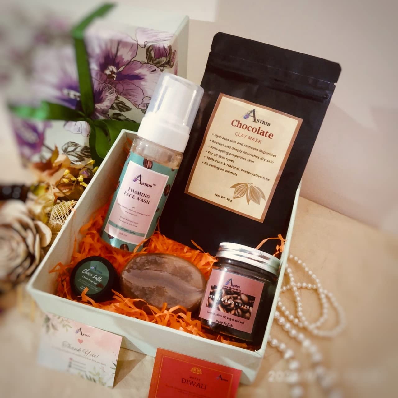 Astrid Coffee Choco hamper, Relaxation gift kit, Coffee ingredients, Coffee spa, foaming face wash, Daily essentials,5 pieces , Gift Kit, Skincare daily essentials, hamper for Her and him, Paraben and Sulphate free-image-22