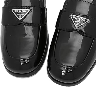 【希少】PRADA ロゴ入り パテントレザーローファー ブラック s-musee_360115202