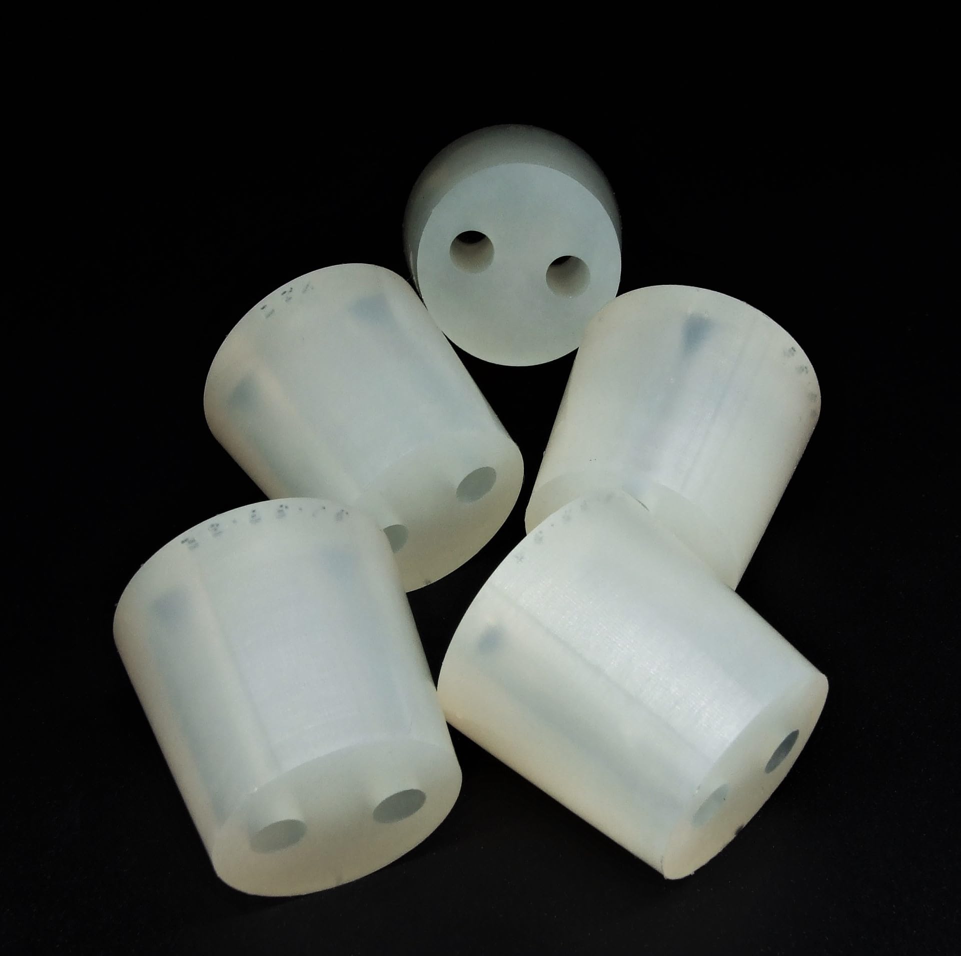 Bouchon en Silicone avec Trous (Lot de 5) - Bouchon de Laboratoire | Bouchon Conique (35/29mm - h:30mm + 2 trous Ø 6mm)