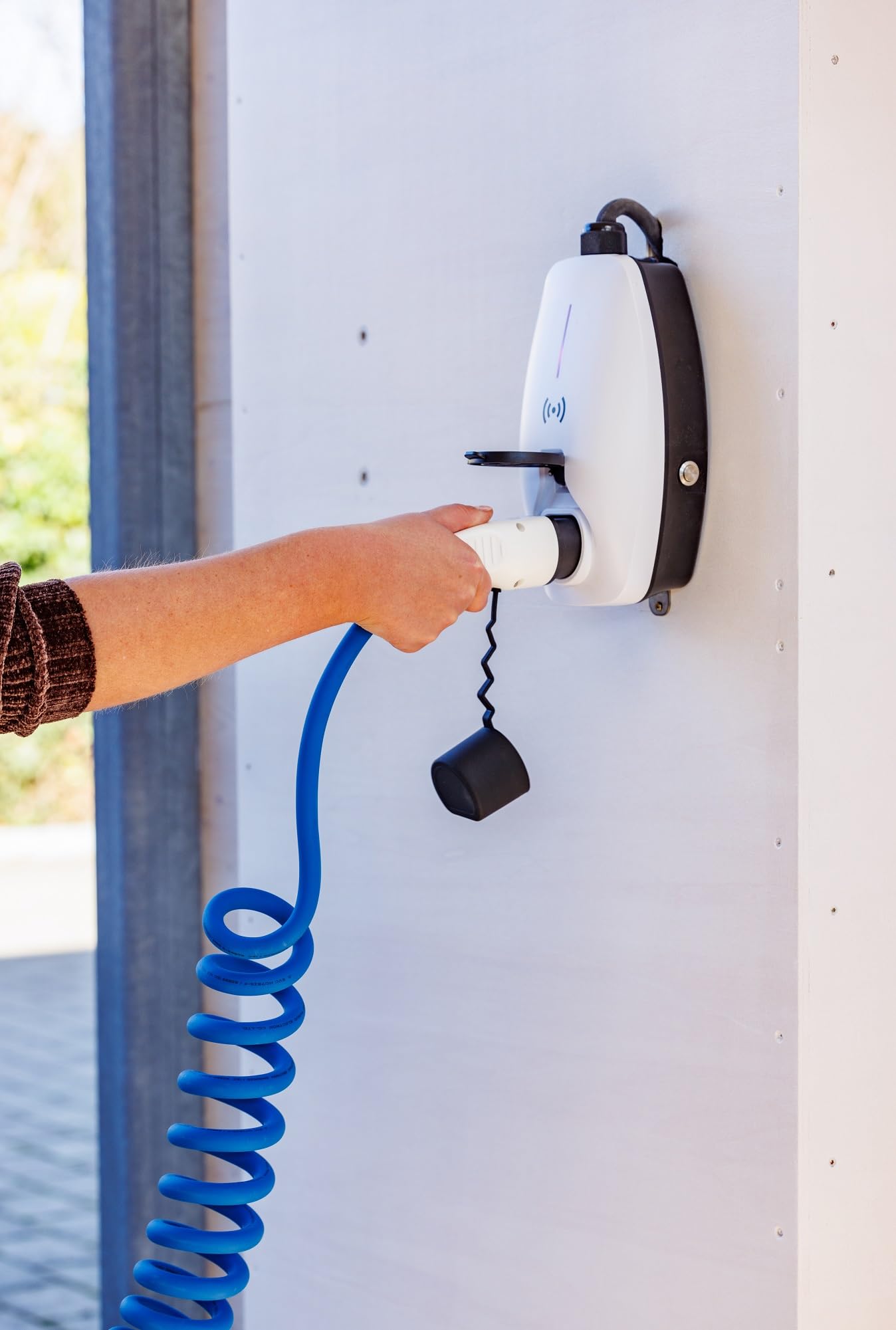 as - Schwabe 65123 - Cavo di ricarica a spirale per auto ibride ed elettriche MODE 3 Tipo 2, cavo di ricarica trifase 22 kW, estensibile da 1 a 5 m, con custodia, intervallo di temperatura di