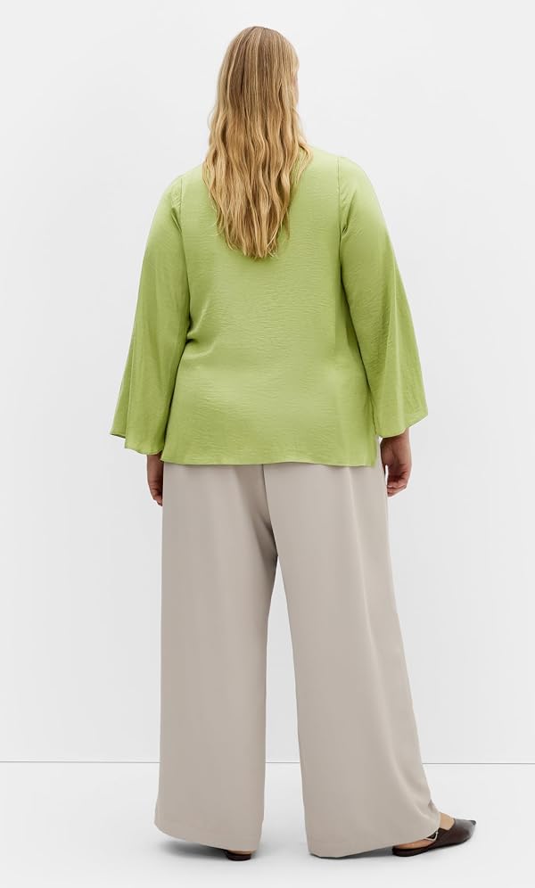 City Chic Women's Plus Size Top - Mahalia Neck Tie, 20 by City Chic - Used condition - Image 3