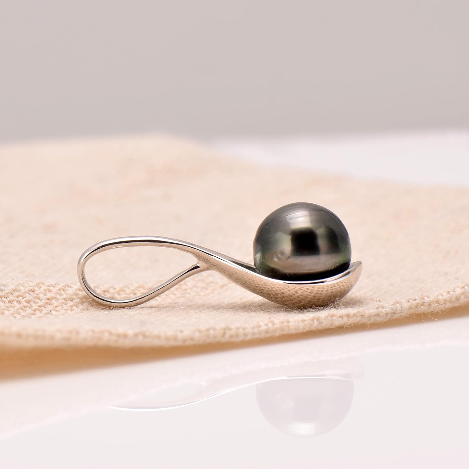 Paialco 925 Sterling Silver Spoon Shaped Tahitian Cultured Black Pearl Pendant Necklace