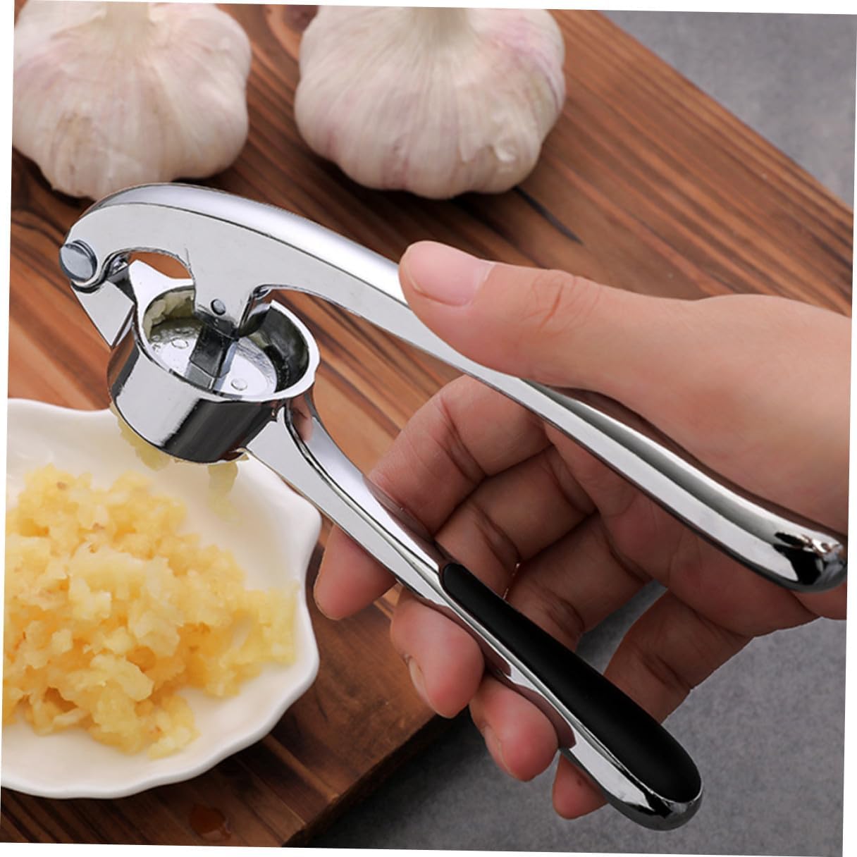 Zinc Alloy Garlic Press with Ergonomic Handle for Comfortable Hold Easy Clean Garlic Mincer with Uniform and Crusher Tool