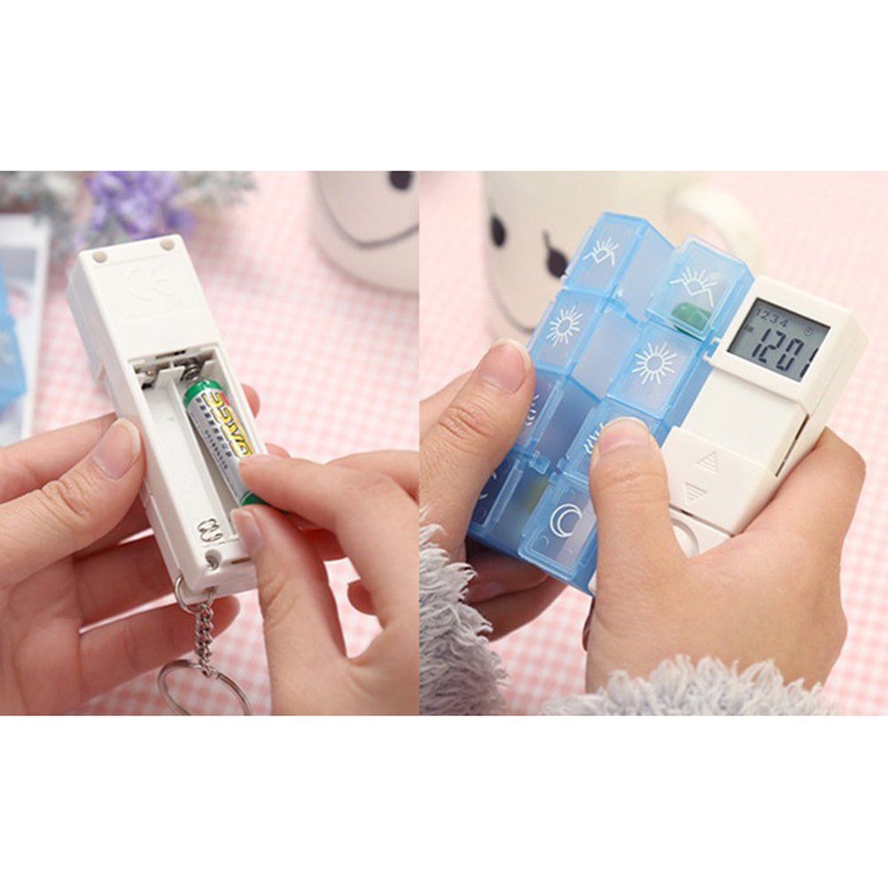 Pillenbox Mit Alarmfunktion 7 Tage 28 Fächer Medikamentenbox Mit 5 Alarmgruppen Und Leuchtender Lcd Hintergrundbeleuchtung Für Medikamente Und Vitamine