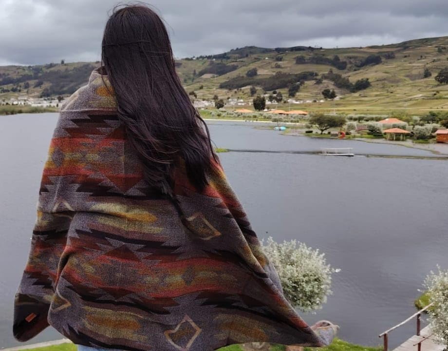 Image of Alpaca Wool Blanket, Queen Size 94 x 78, Reversible 2 in 1, Thick and Ultra Soft, Hypoallergenic, Non-Itchy, Handmade in Ecuador. Premium Alpaca Wool Thtow Blanket for Cozy Comfort. (Brown)