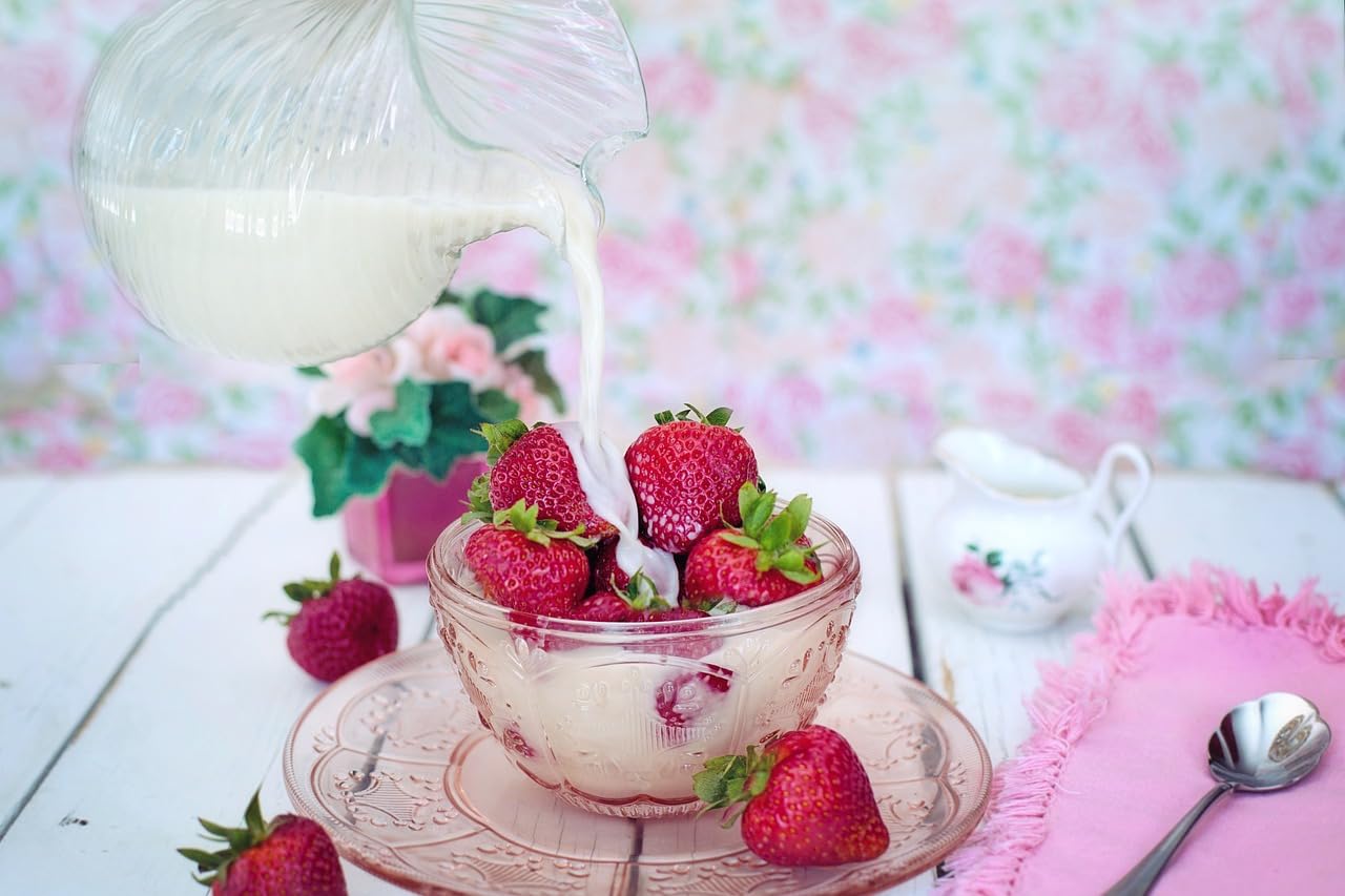 Caramanfruit Erdbeere-Frucht-Püree - 1kg - intensiv süße Erdbeeren, Beeren-Püree, frei von Farb- und Konservierungsstoffen, für Cocktails, Müsli, Porridges, Smoothies, als Sorbet oder Eis (1er)