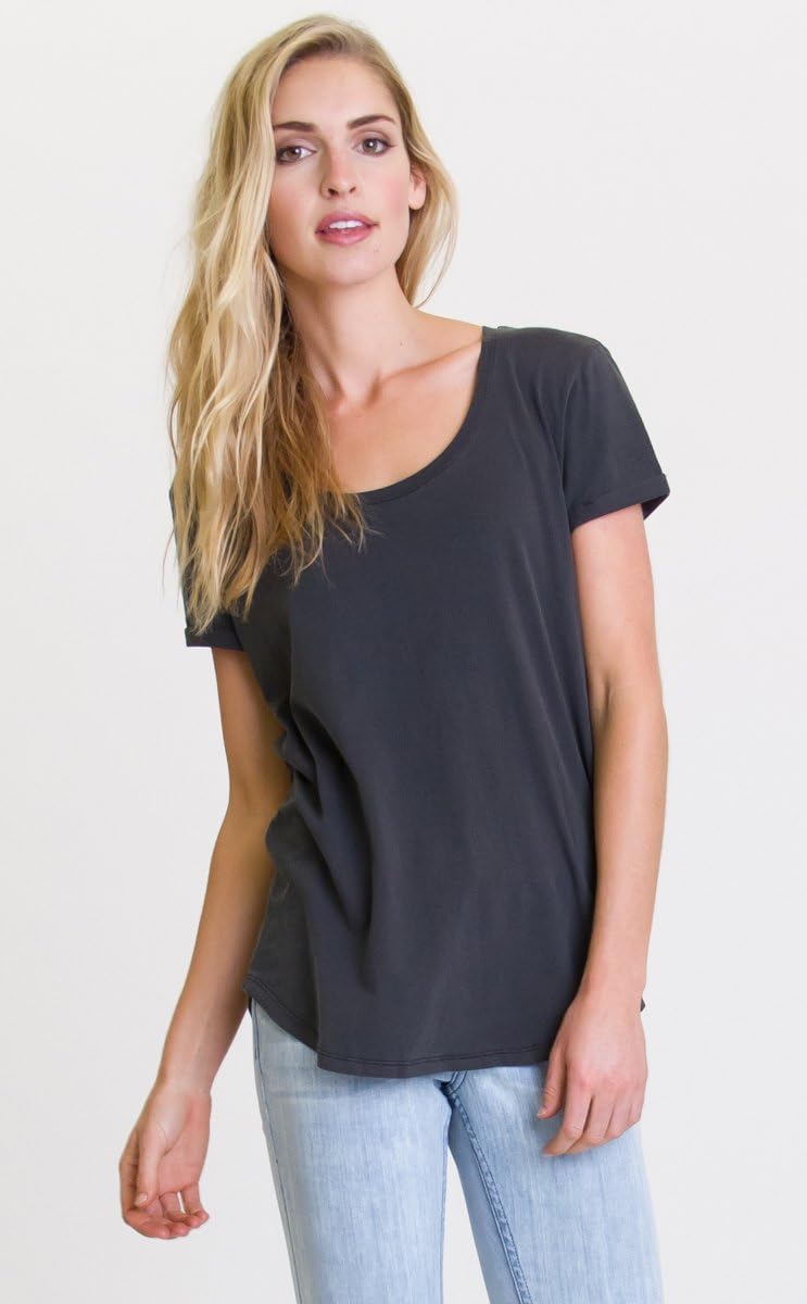 RVCA Juniors Label Pippi 2 Pigment Dye Loose Fit Scoop Neck Basic Tee