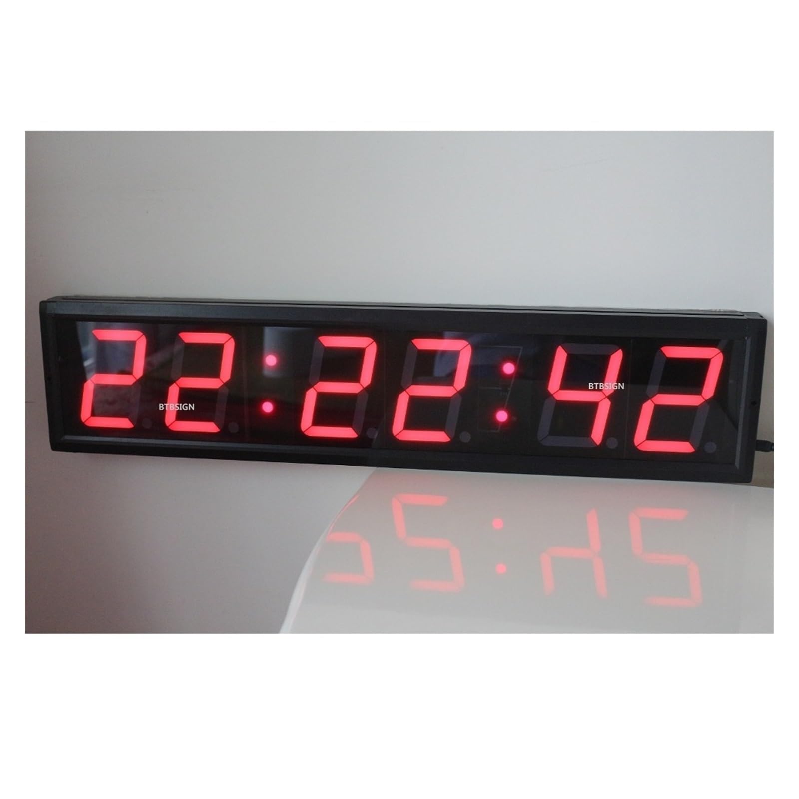 Horloge Murale LED, Grand chronomètre à compte rebours LED avec gros bouton filaire et course d'obstacles distance sans fil, minuterie d'effacement 4 pouces