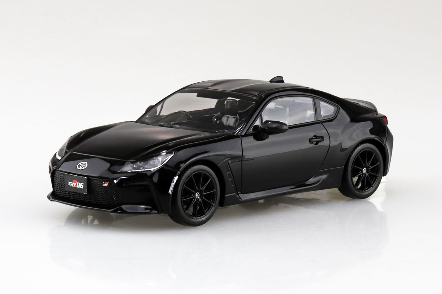Amazon.com: Aoshima Toyota GR86 2021 (Crystal Black Silica) 1:32
