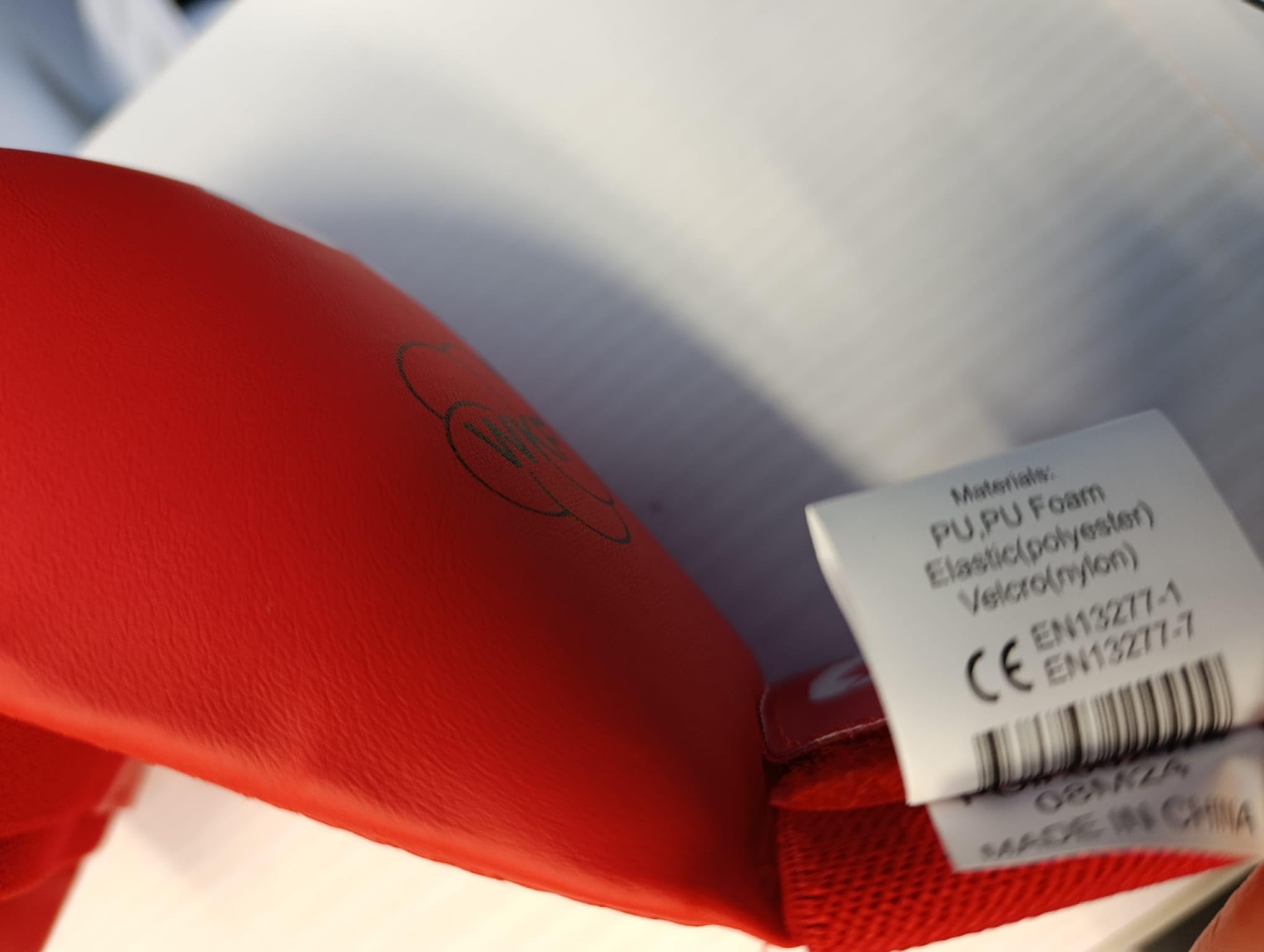 Guanti karate WKF Approved, Rosso e Blu