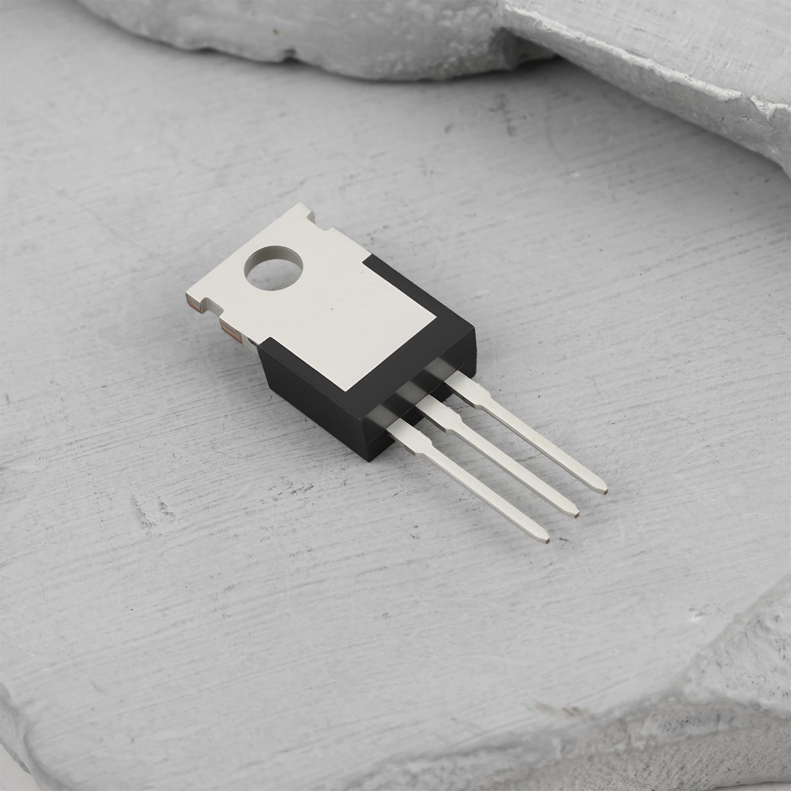 IRFB4227 Transistor MOSFET Di Potenza A Canale N TO-220 200 V 65 A