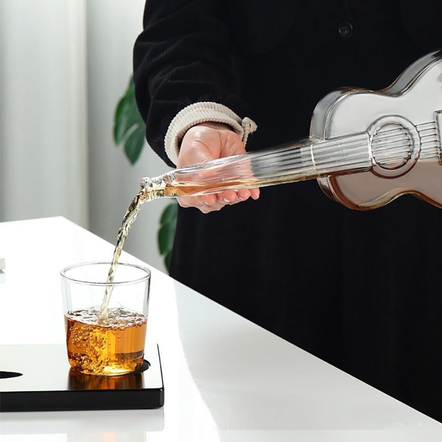 Amazon.co.jp: ギターデカンタウイスキーデカンタで ストッパー付き