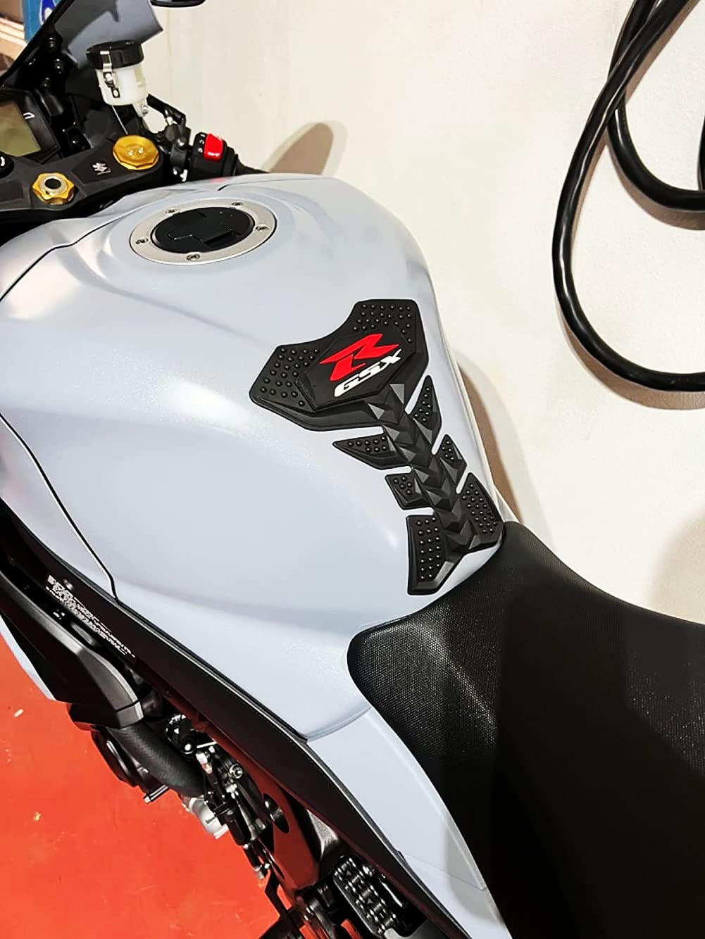 Motociclette adesivi serbatoio Per SU&ZUKI GSX-R 600 750 2006 2007 GSXR Moto Trasparente Antiscivolo Rilievi Serbatoio Del Carburante Laterale Gas Ginocchio Grip Traction Pad