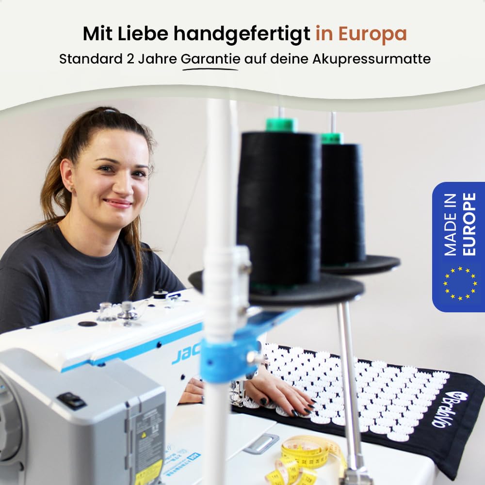 BrellaVio Akupressurmatte - Akupunktur Massage Matte - Akupressur zur Entspannung für Rücken, Nacken, Schulter und Fuß - Akkupressmatte gegen Verspannungen (Schwarz)