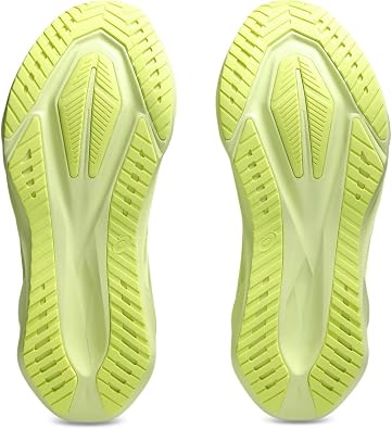 ASICS Novablast 5 Men's Trainers