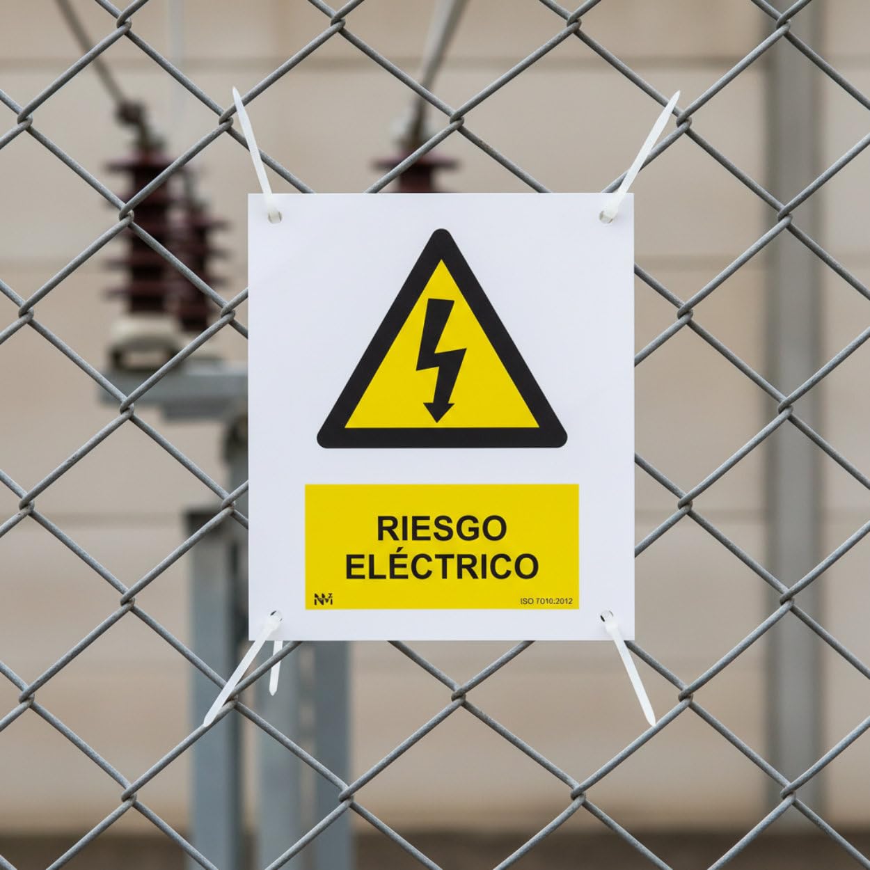 Normaluz RD35607 - Señal Adhesiva Riesgo Eléctrico Adhesivo de Vinilo 15 x 20 cm, Amarillo