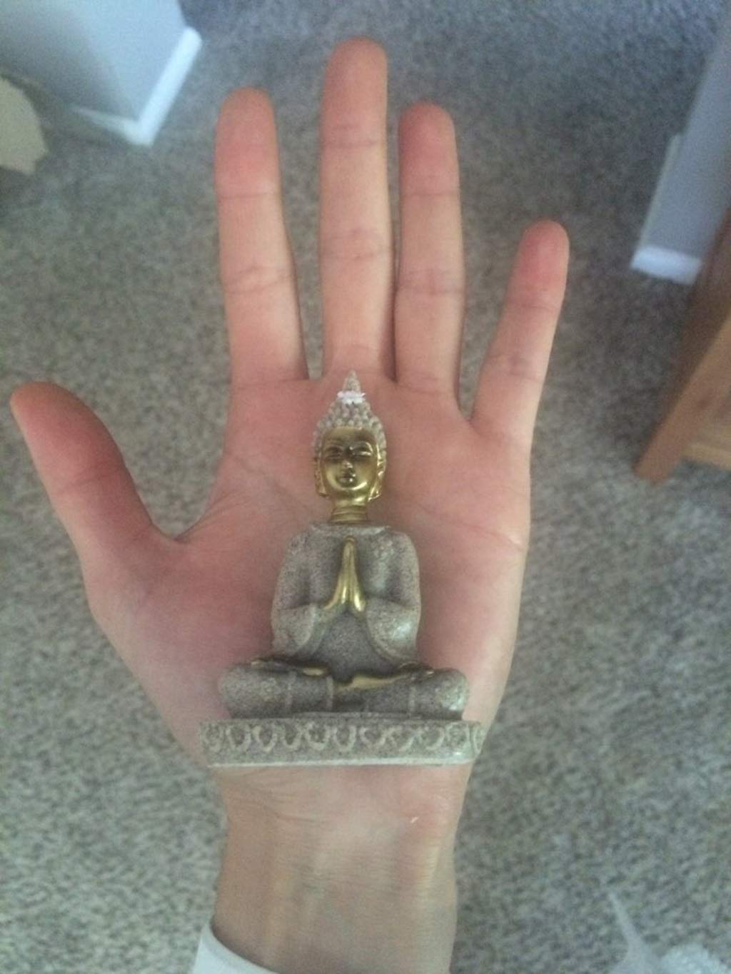Estatua de Buda Estatua de Buda de 16 Estilos Escultura de Buda de Piedra Arenisca Natural Estatuilla hindú Fengshui meditación decoración del hogar en Miniatura，C