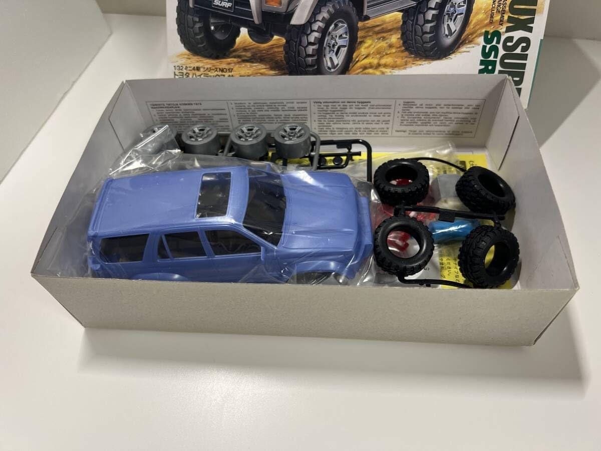 ミニ四駆 ハイラックスサーフ