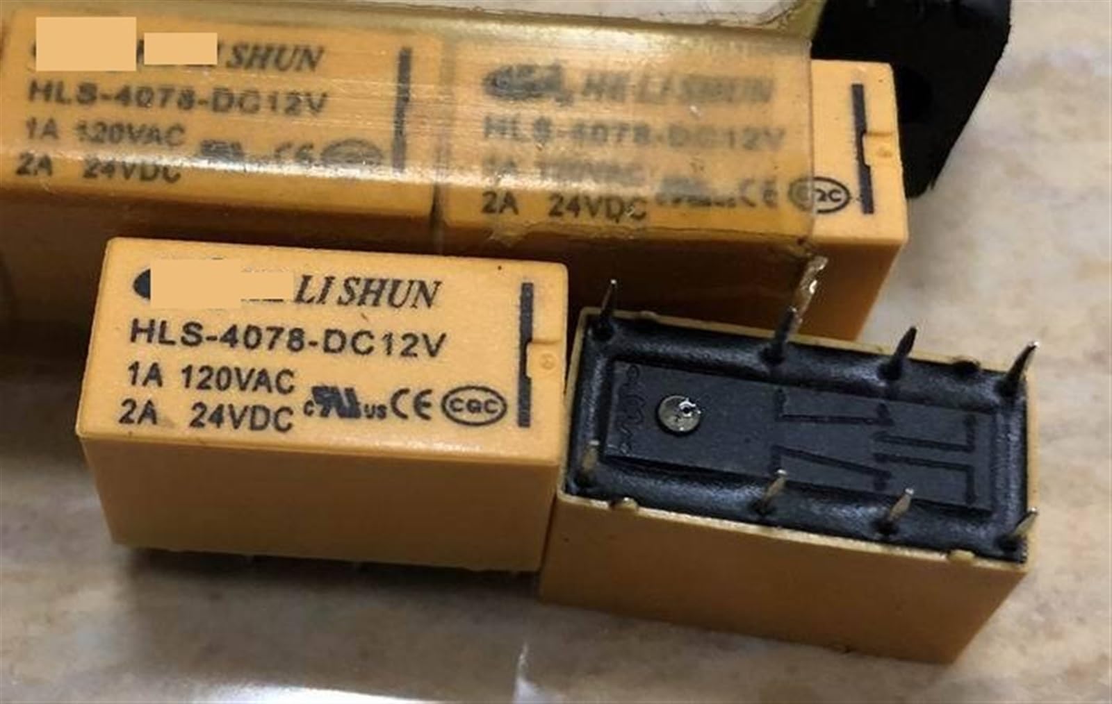 Relais 8 Broches KmoNo 4078-12V composant électronique de commutation 12V